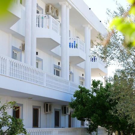 Vila Unique Aparthotel Ksamil Exterior foto