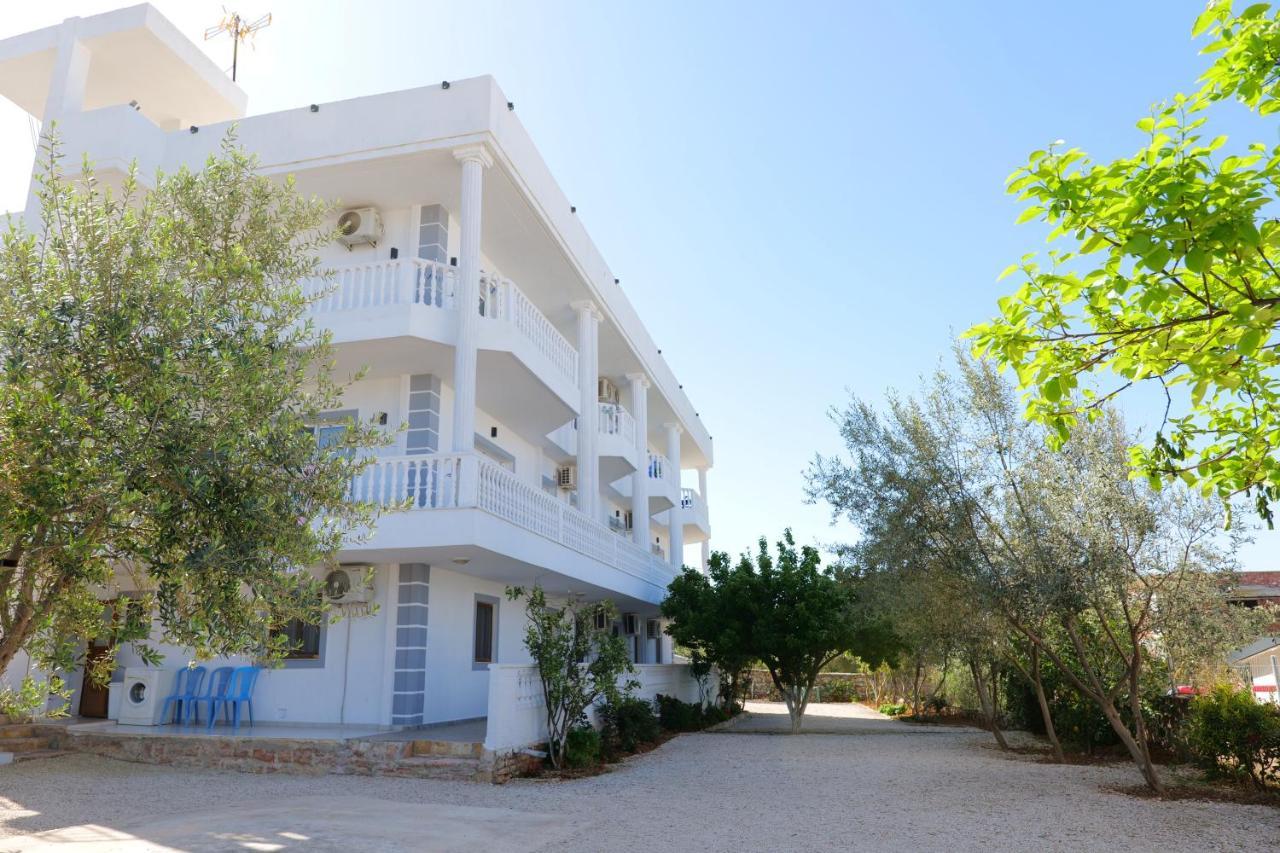 Vila Unique Aparthotel Ksamil Exterior foto