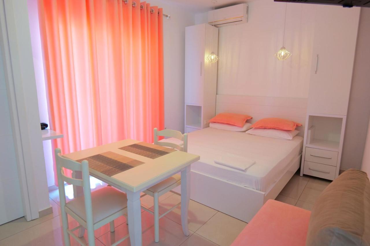 Vila Unique Aparthotel Ksamil Exterior foto